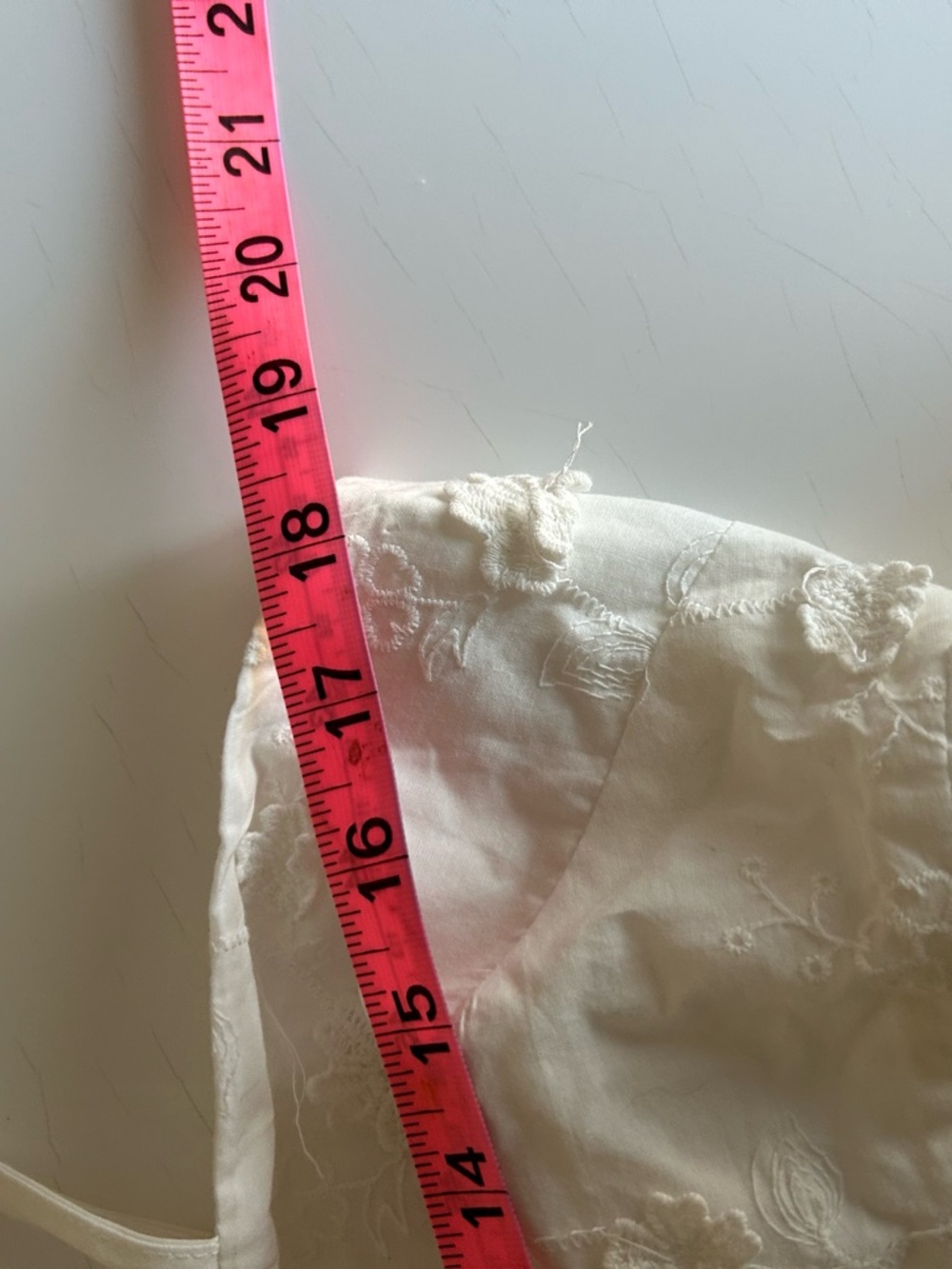 ⭐️ NEW Francesca’s Large White Lace Eyelet Cotton Camisole Scalloped Hem Tank - Picture 6 of 7